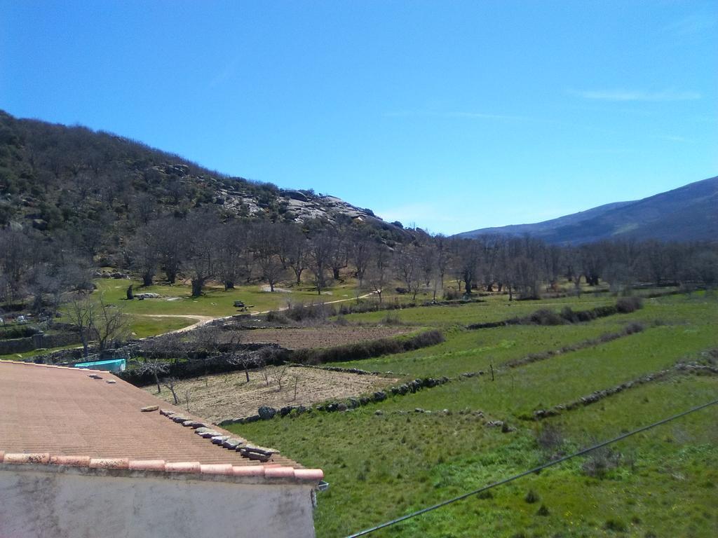 Apartamentos La Covatilla Neila de San Miguel Екстер'єр фото